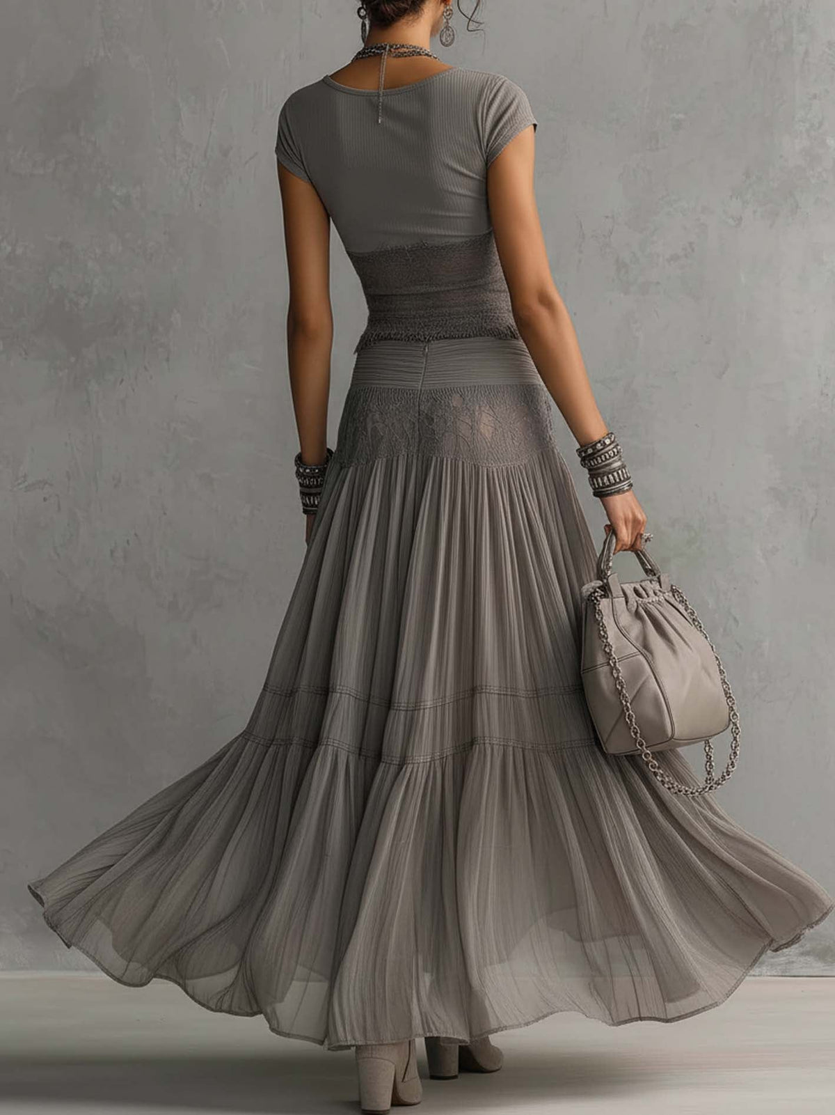 Simone | Set Top s Čipkom i Plisiranim Maxi Suknjom